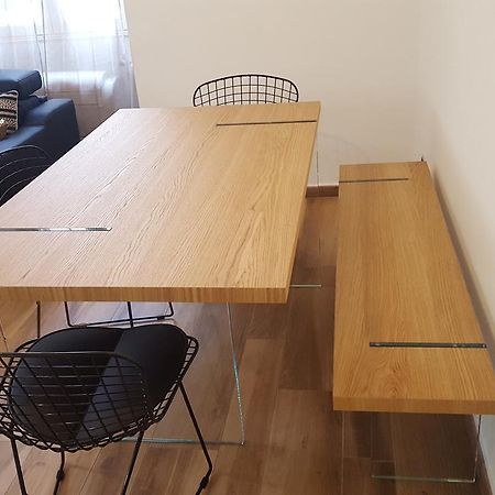 Una Finestra Su Monti Rom Eksteriør billede